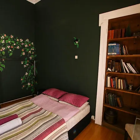 The Monumental House Guest house *